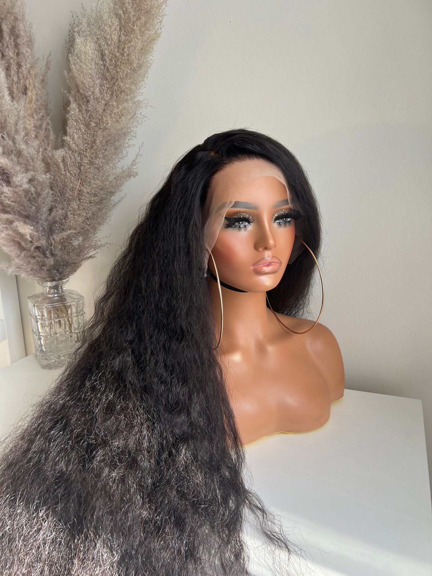 MISS PERLA